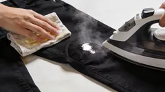 Kako ukloniti sjaj s tkanine nakon peglanja bez odlaska kemičaru: kućni lijek rješava problem