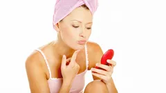 Kako izdužiti lice za 5 minuta: konturiranje, rumenilo i podizanje obrva