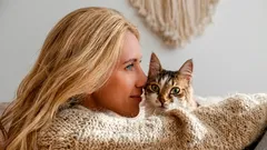 Hoće li tvoja mačka žaliti za tobom ako je pokloniš? Zašto "brzo navikavanje" ne znači "da te nije voljela"